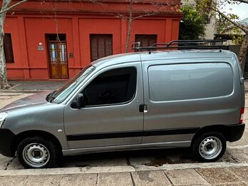 VENDO PARTNER IMPECABLE  GNC (1.6 CONFORT L/23)
