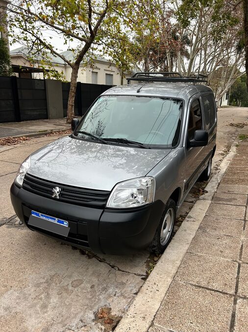 VENDO PARTNER IMPECABLE  GNC (1.6 CONFORT L/23)