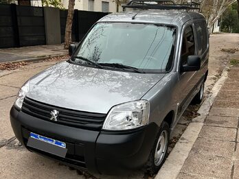 VENDO PARTNER IMPECABLE  GNC (1.6 CONFORT L/23)