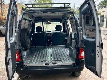 VENDO PARTNER IMPECABLE  GNC (1.6 CONFORT L/23)