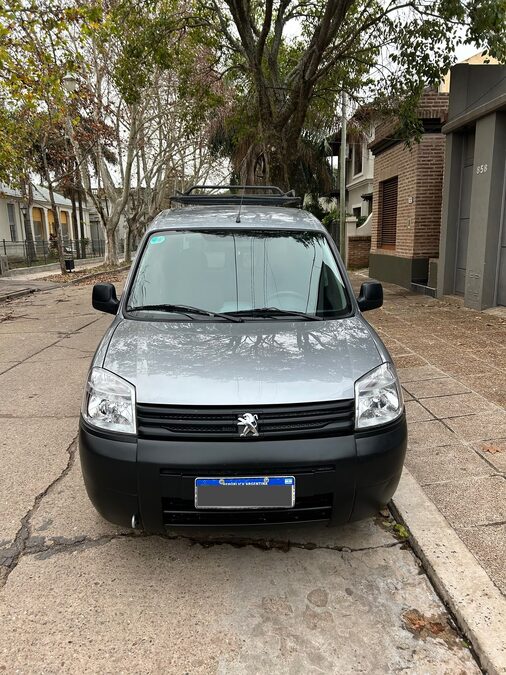 VENDO PARTNER IMPECABLE  GNC (1.6 CONFORT L/23)
