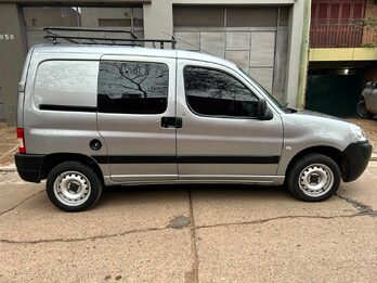 VENDO PARTNER IMPECABLE  GNC (1.6 CONFORT L/23)