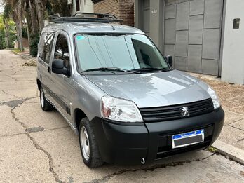 VENDO PARTNER IMPECABLE  GNC (1.6 CONFORT L/23)