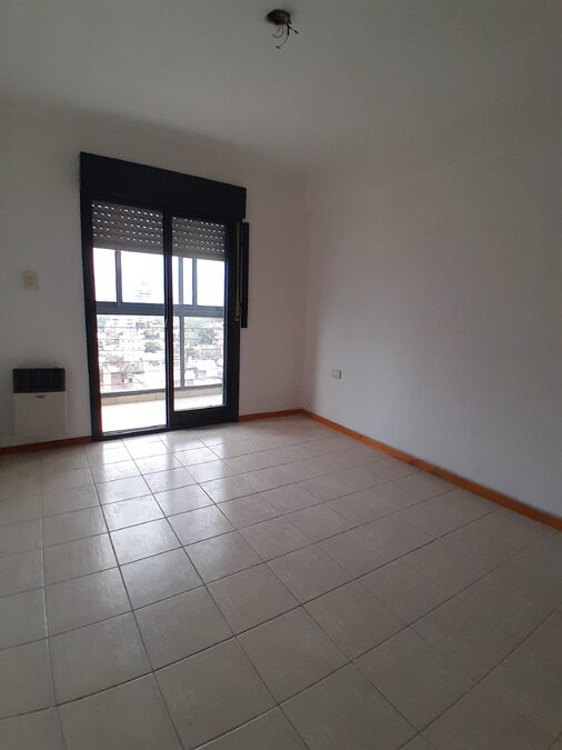 Alquilamos dpto de 3 dormitorios calle Cervantes 550