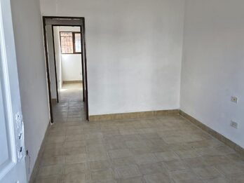 Dueño alquila casa en Av. Churruarin 386