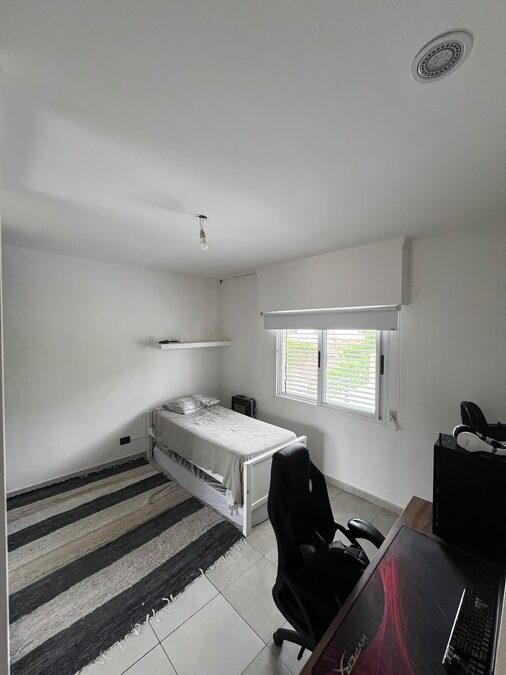 CASA 4 DORM, COCHERA PASANTE + PILETA / ZONA  ALMAFUERTE