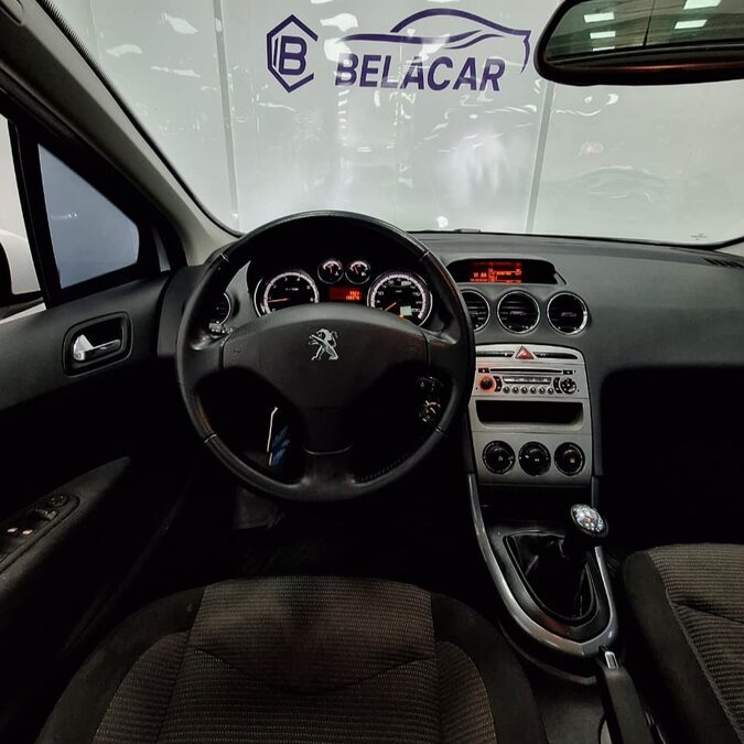 PEUGEOT 308 ALLURE 1.6 – 2013 – 138000 KM