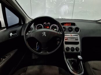 PEUGEOT 308 ALLURE 1.6 – 2013 – 138000 KM