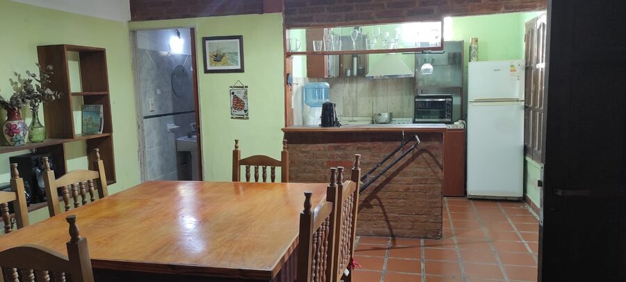 Casa dos dormitorios/dos baños/CocinaComedor/dpto en construccion/ amplio espacio verde