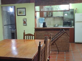 Casa dos dormitorios/dos baños/CocinaComedor/dpto en construccion/ amplio espacio verde
