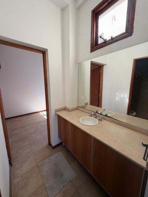 ALQUILO 1 DORMITORIO - 25 DE JUNIO Y CORDOBA