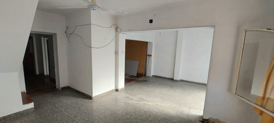 Casa más departamento, se recibe depto menor valor