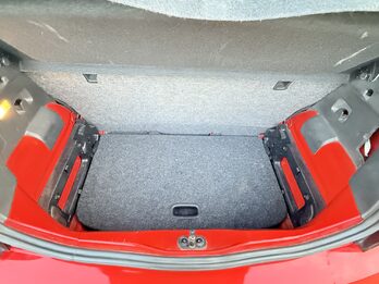 VW high up! 5p - NO PERMUTO