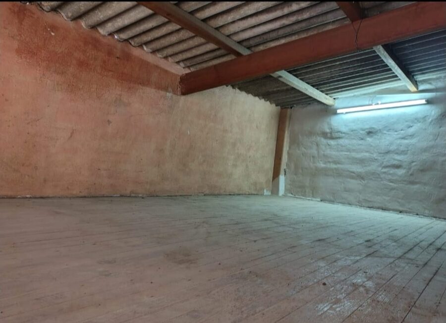 GALPON " INTERNO " PARA DEPOSITO