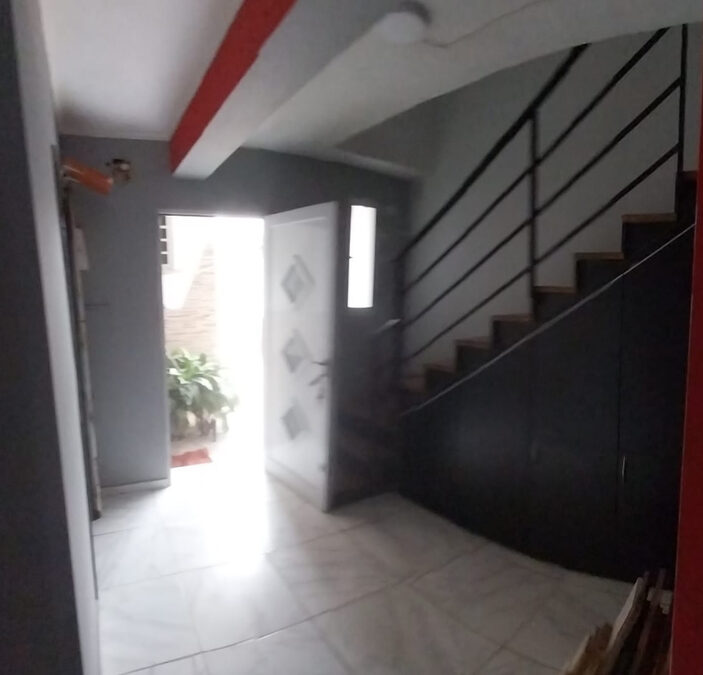 Vendo duplex de 2 dorm. Barrio Paraná 2