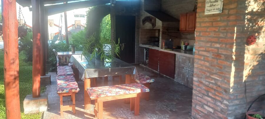 VENDO CASA QUINTA ESPECTACULAR SAUCE MONTRULL