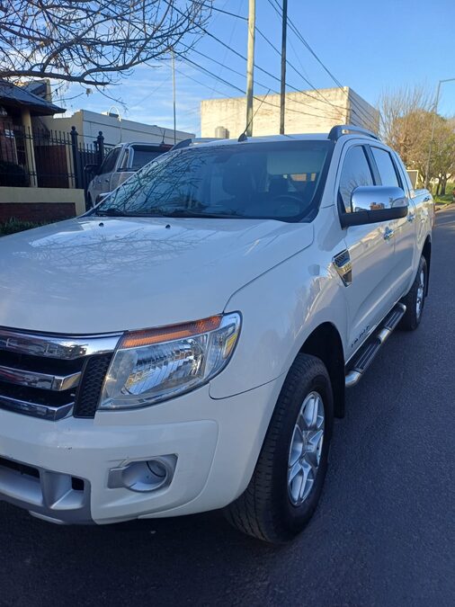 Ford ranger 3.2 límites 4x4 aut. 2014