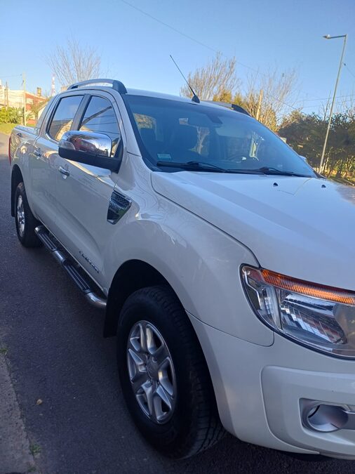 Ford ranger 3.2 límites 4x4 aut. 2014