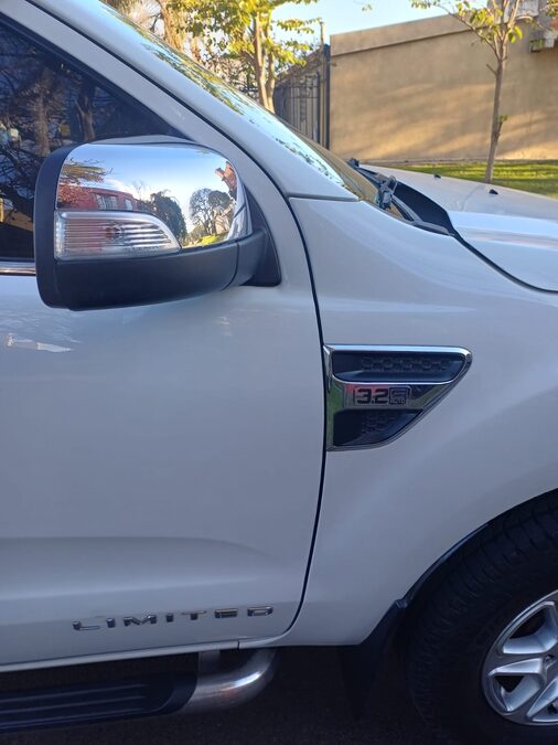 Ford ranger 3.2 límites 4x4 aut. 2014
