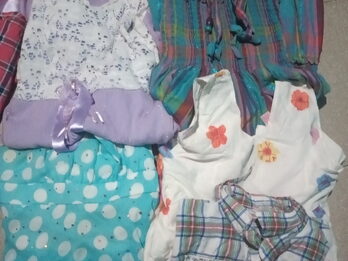 Vendo bolsa con 25 prendas de ropa usada