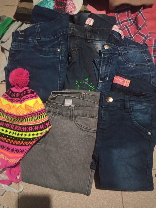 Vendo bolsa con 25 prendas de ropa usada