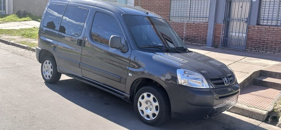 VENDO PEUGEOT PARTNER PATAGONICA 2015