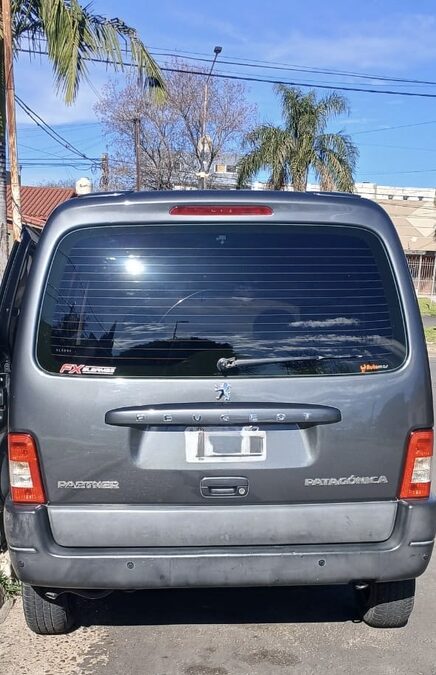 VENDO PEUGEOT PARTNER PATAGONICA 2015