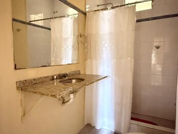 📍 AV. DON BOSCO - CASA A REFACCIONAR 3 DORM + DPTO Y TALLER AL FONDO 🏠🛠️