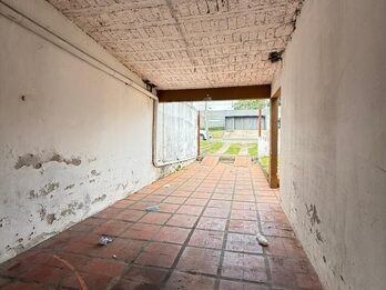 📍 AV. DON BOSCO - CASA A REFACCIONAR 3 DORM + DPTO Y TALLER AL FONDO 🏠🛠️