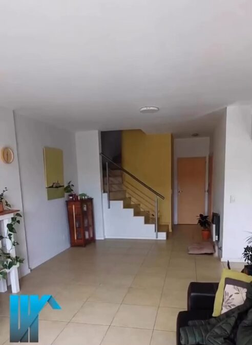 Alquilo Dpto. tipo duplex zona Parque