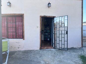 CASA 2 DORMITORIOS CALLE PADILLA
