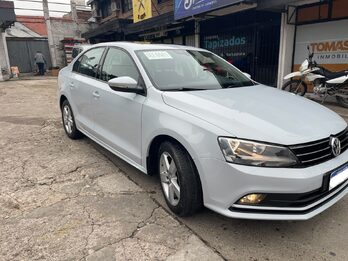 Vento Comfortline 1.4 automático - Muy buen estado