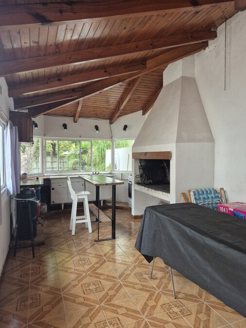 Vendo importante inmueble en HASENKAMP