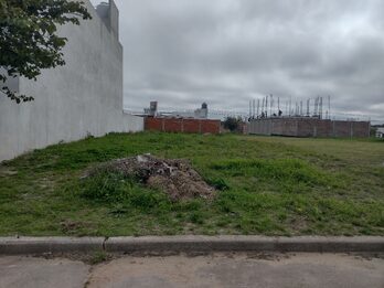 Vendo lote en barrio Altos del Paracao 2