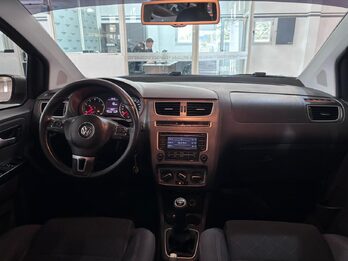 VOLKSWAGEN SURAN 1.6 HIGHLINE - AÑO 2014 - 124.288KM