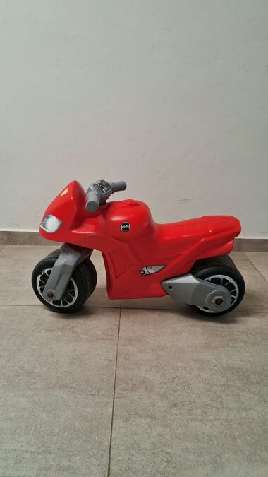 VENDO MOTO/CAMINADOR VEGUI