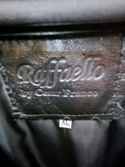 HERMOSO SACO MARCA RAFFAELLO CON DETALLES EN CUERO