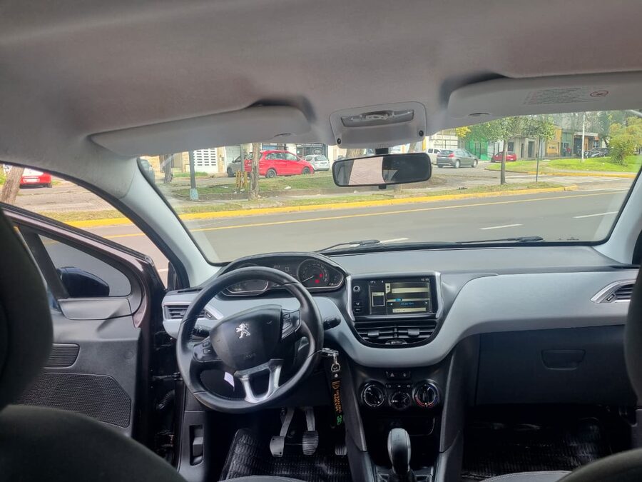 Oportunidad imbatible Peugeot 208 Allure 1.5 Touch / 2013