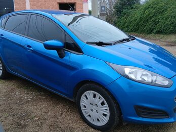 Ford Fiesta Kinetik 1.6 año 2015