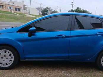 Ford Fiesta Kinetik 1.6 año 2015