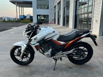 Honda cb twister 250 año 2019