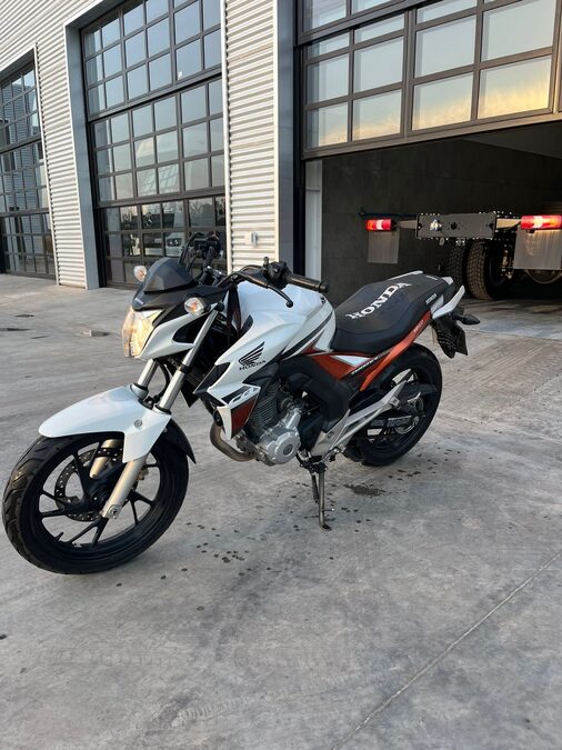 Honda cb twister 250 año 2019