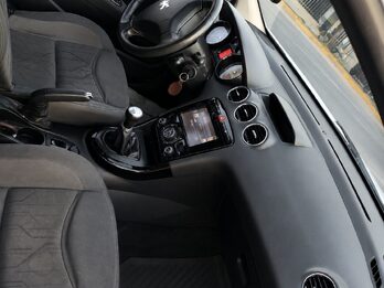 PEUGEOT 308 1.6 ALLURE NAV - AÑO 2.017