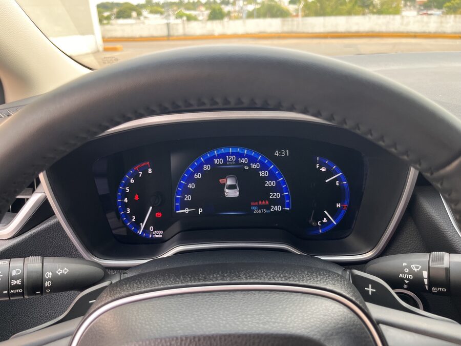 OPORTUNIDAD COROLLA 2023. SEG 2.0 KM 27000