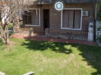 Venta casa con galpon y algo de terreno verdeav america