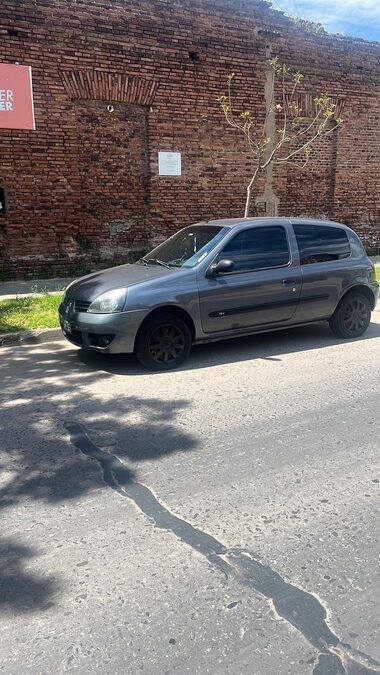 Vendo clio 3 ptas