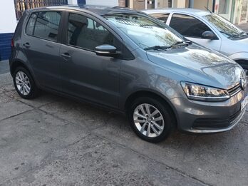 VOLKSWAGEN FOX 2018