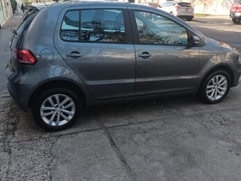 VOLKSWAGEN FOX 2018