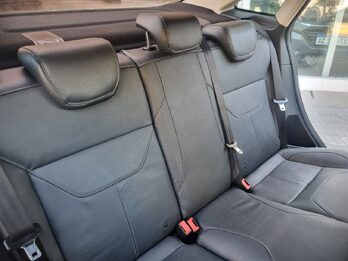 Única mano Ford Focus SE 2.0 MT 4p / 2015