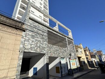 Cochera a cuadras de casa de gobierno